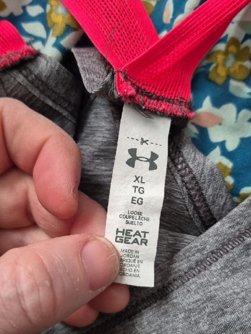 Under Armour Gray Tank with Bright Neon Hot Pink Crossback Straps XL - Picture 5 of 8